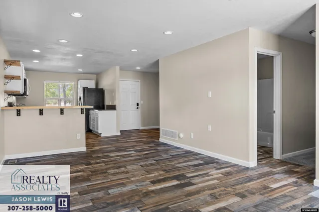 $385,000 | 3075 Cold Springs Road, Casper, WY 82604