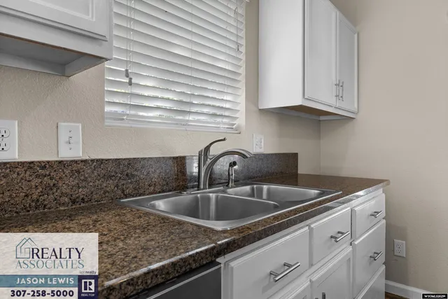 $385,000 | 3075 Cold Springs Road, Casper, WY 82604