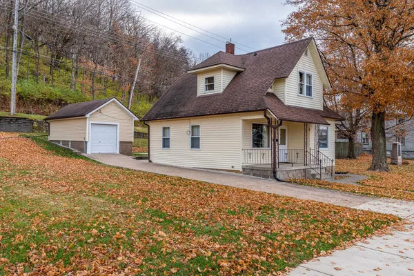 $159,000 | 1104 Main Street, Savanna, IL 61074