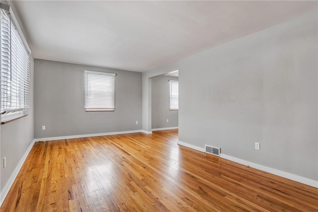834 Rosalind Road Pittsburgh, PA 15237 - Photo 3 of 24 Gallery Image 3