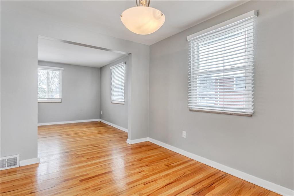 834 Rosalind Road Pittsburgh, PA 15237 - Photo 4 of 24 Gallery Image 4