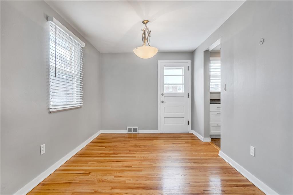 834 Rosalind Road Pittsburgh, PA 15237 - Photo 5 of 24 Gallery Image 5