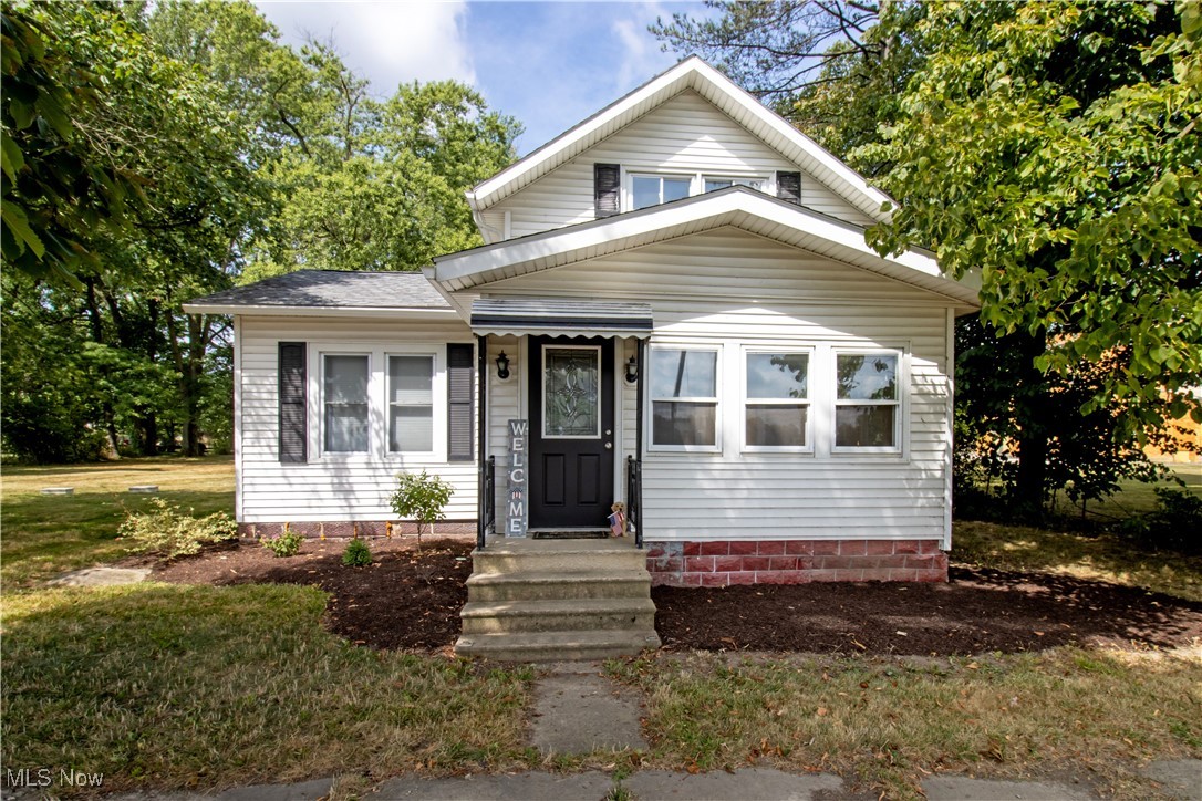 8984 Spencer Road Homerville, OH 44235 - Photo 2 of 27 View of bungalow-style home