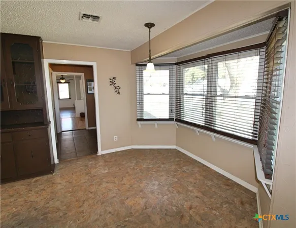 $199,900 | 1001 East Main Street, Little River-Academy, TX 76554