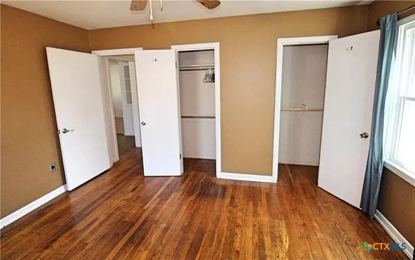 $199,900 | 1001 East Main Street, Little River-Academy, TX 76554