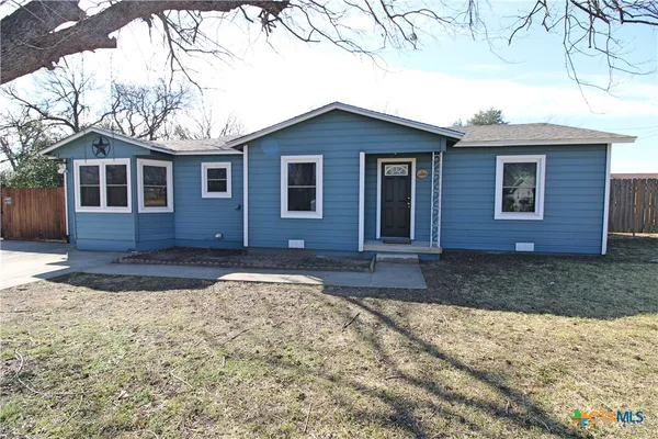 $199,900 | 1001 East Main Street, Little River-Academy, TX 76554