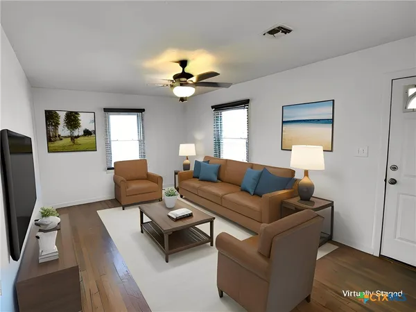 $199,900 | 1001 East Main Street, Little River-Academy, TX 76554