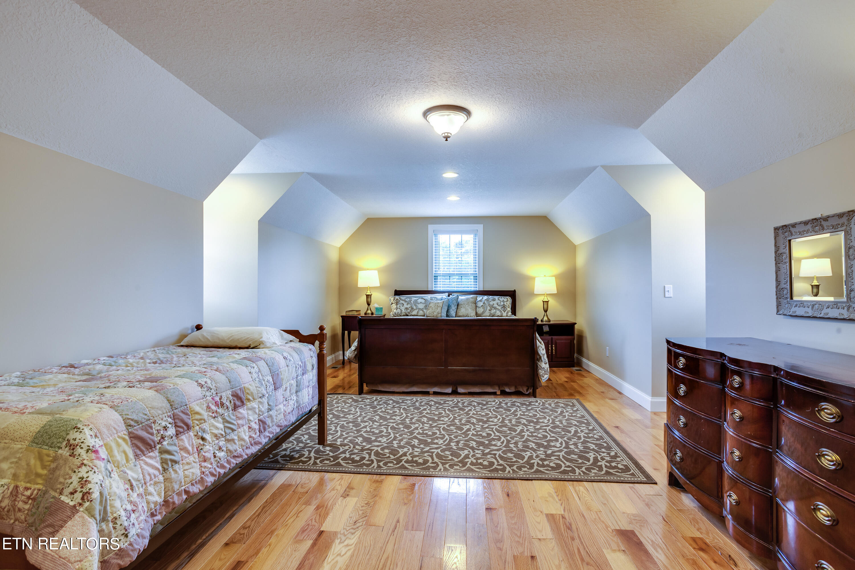 135 Deevel Boulevard Harrogate, TN 37752 - Photo 15 of 36 Guest room upstairs