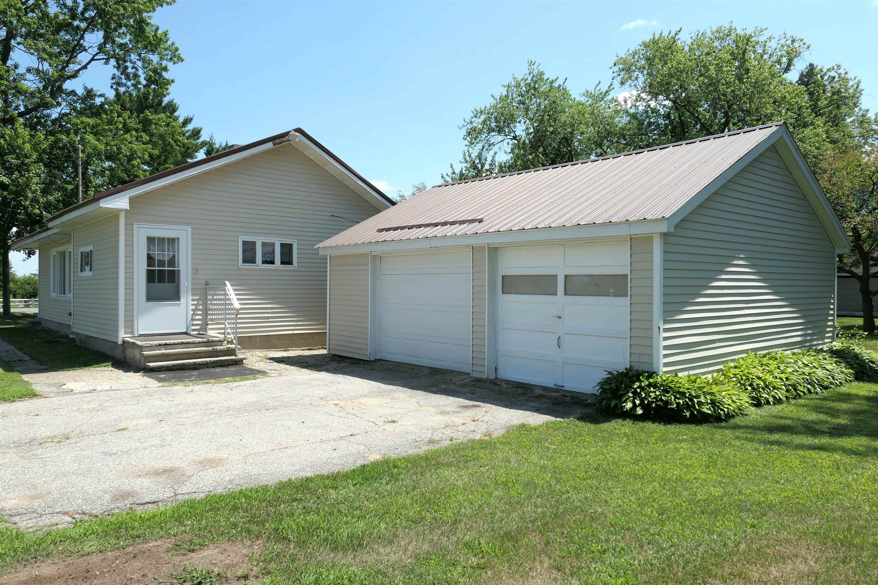 8499 North Wheeler Road Wheeler, MI 48662 - Photo 2 of 20