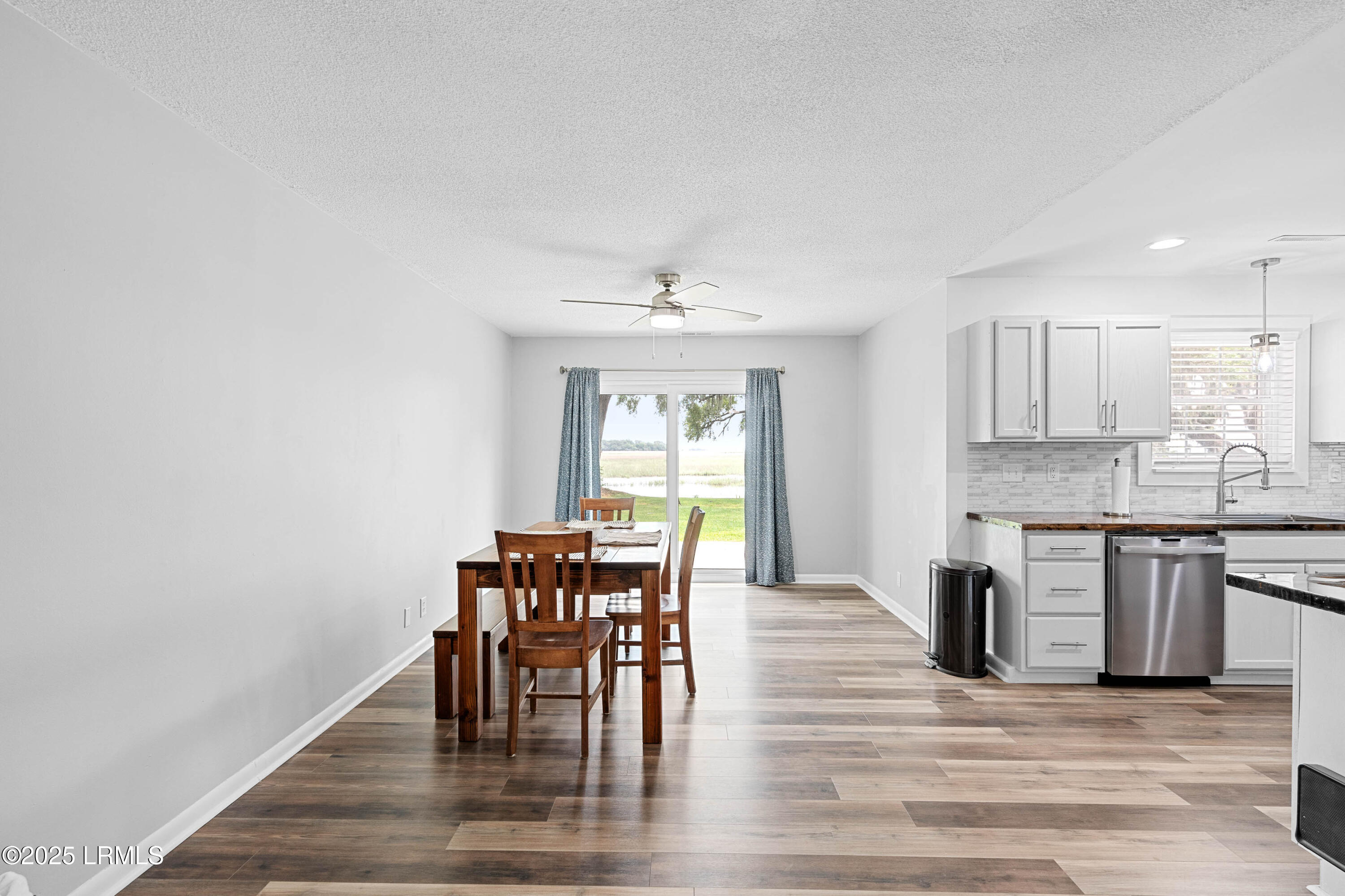 4018 Shell Point Road Beaufort, SC 29906 - Photo 11 of 38 4018 Shell Point-20