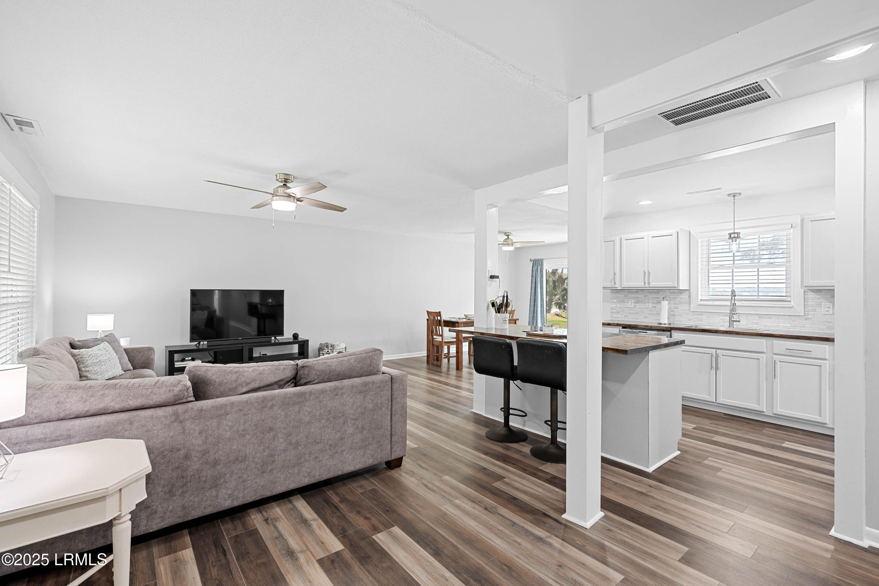 4018 Shell Point Road Beaufort, SC 29906 - Photo 5 of 38 4018 Shell Point-11