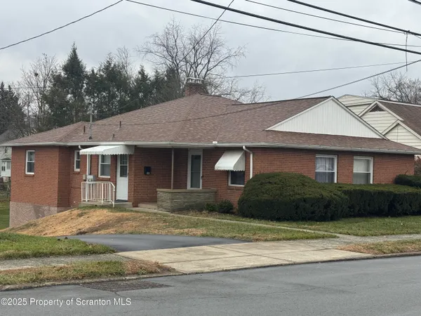 $1,900 | 152 Drakes Lane, Old Forge, PA 18518