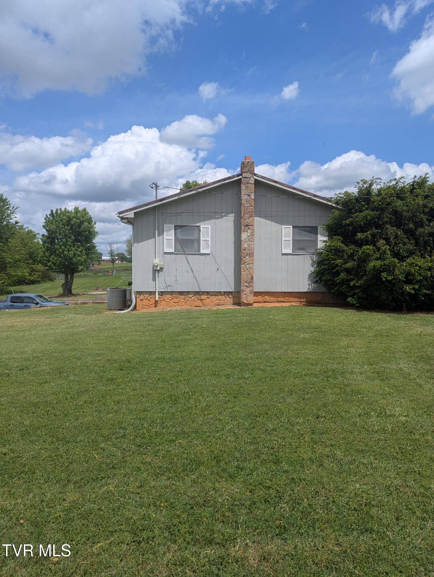 330 Pates Hill Road Mosheim, TN 37818 - Photo 34 of 36 Photo 6