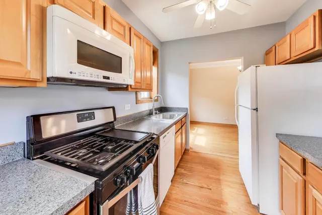 $173,500 | 243 Washington Boulevard, Unit 3A, Oak Park, IL 60302