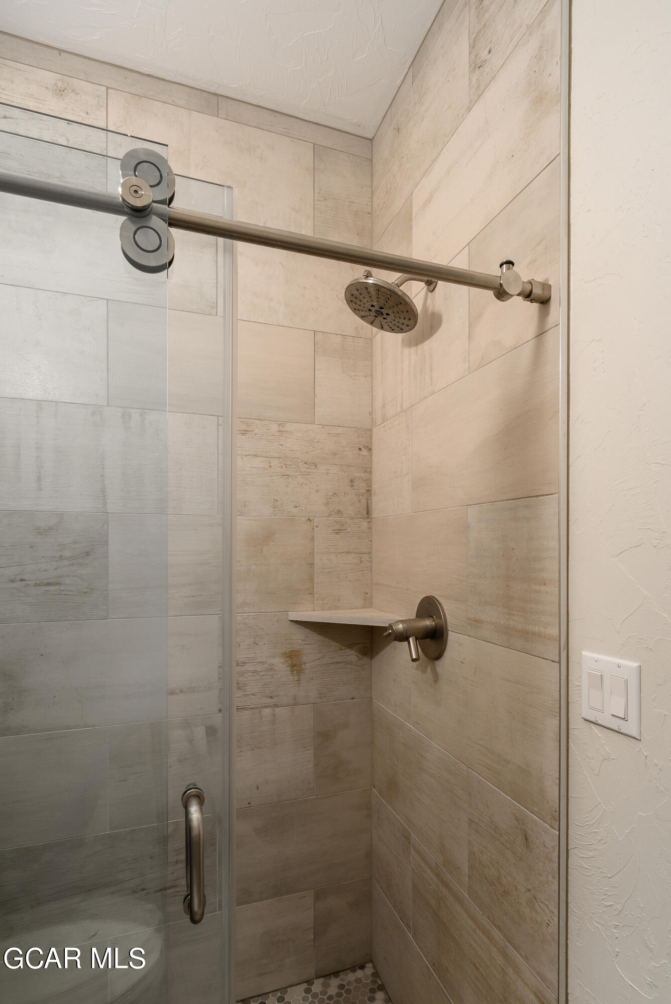 728 Cozens Ridge Fraser, CO 80442 - Photo 34 of 61 Jack and Jill Bath Detail