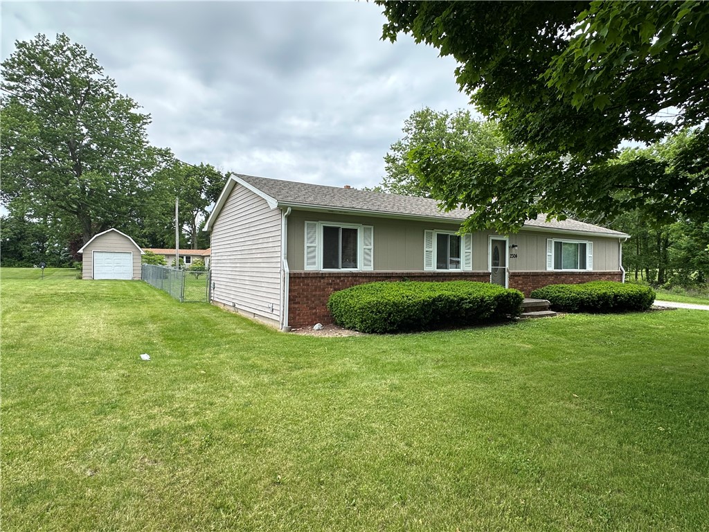 2304 Murray Clark Road Danville, IL 61834 - Photo 2 of 29 Gallery Image 2