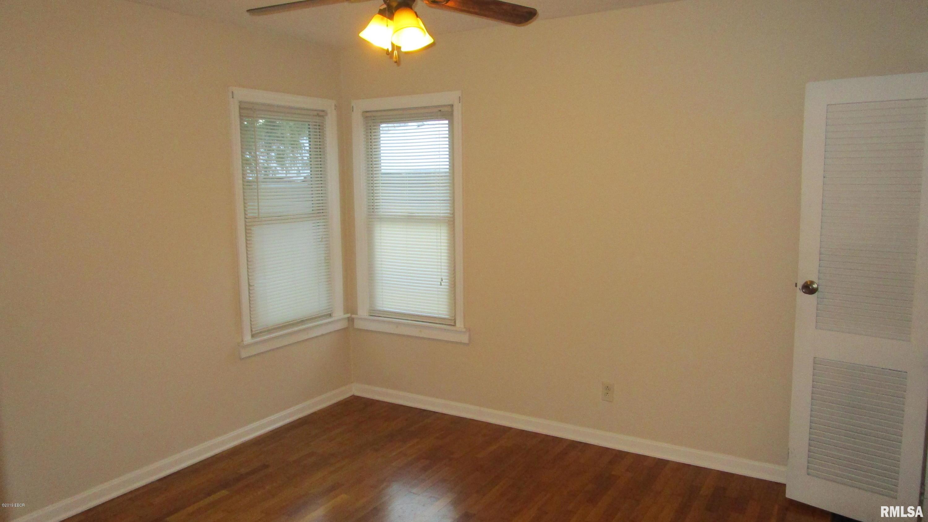 220 Flora Avenue Flora, IL 62839 - Photo 32 of 50 Gallery Image 32