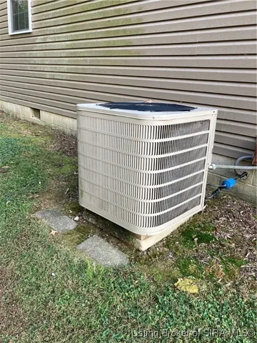 $229,000 | 5449 County Road 200 East, Austin, IN 47102