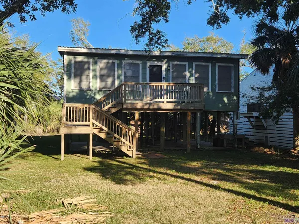$160,000 | 176 Smith Lane, Grand Isle, LA 70358