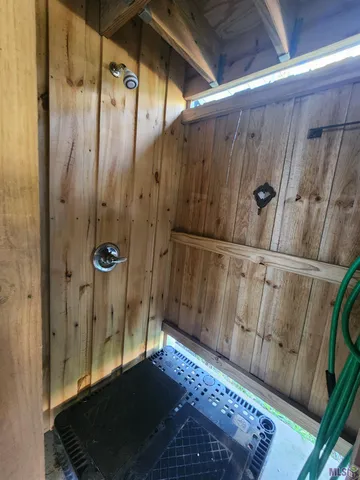 $160,000 | 176 Smith Lane, Grand Isle, LA 70358