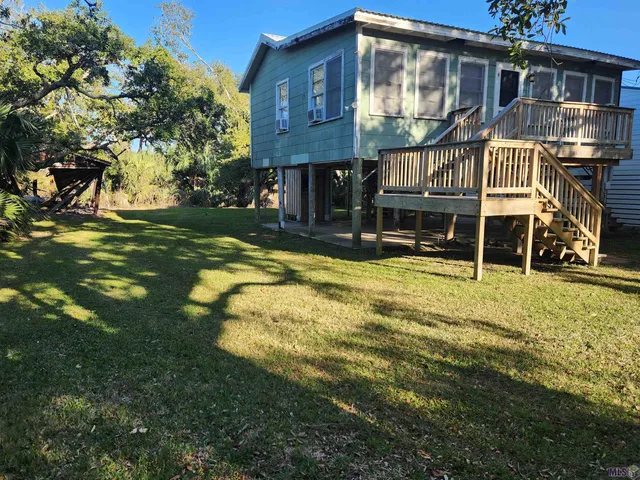 $160,000 | 176 Smith Lane, Grand Isle, LA 70358