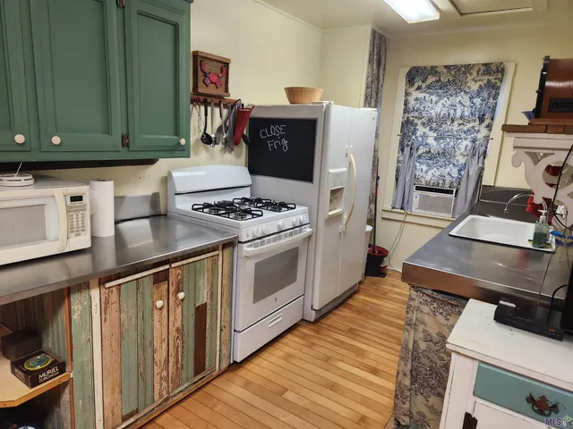 $160,000 | 176 Smith Lane, Grand Isle, LA 70358