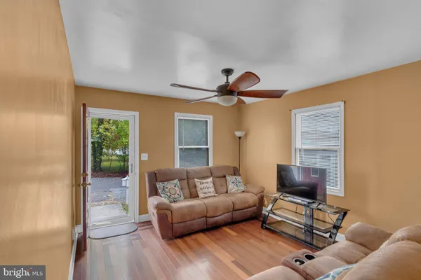 $325,000 | 26 Benson Avenue, Hamilton, NJ 08610