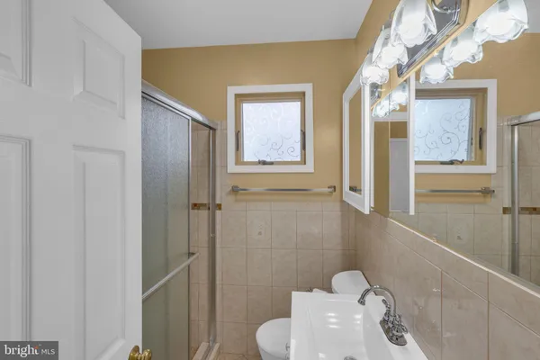 $325,000 | 26 Benson Avenue, Hamilton, NJ 08610