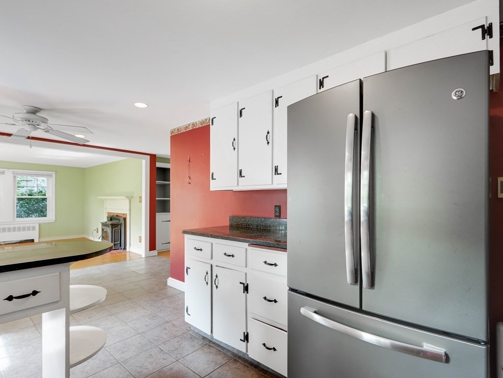 343 Prospect Hill Road Waltham, MA 02451 - Photo 12 of 41 Gallery Image 12