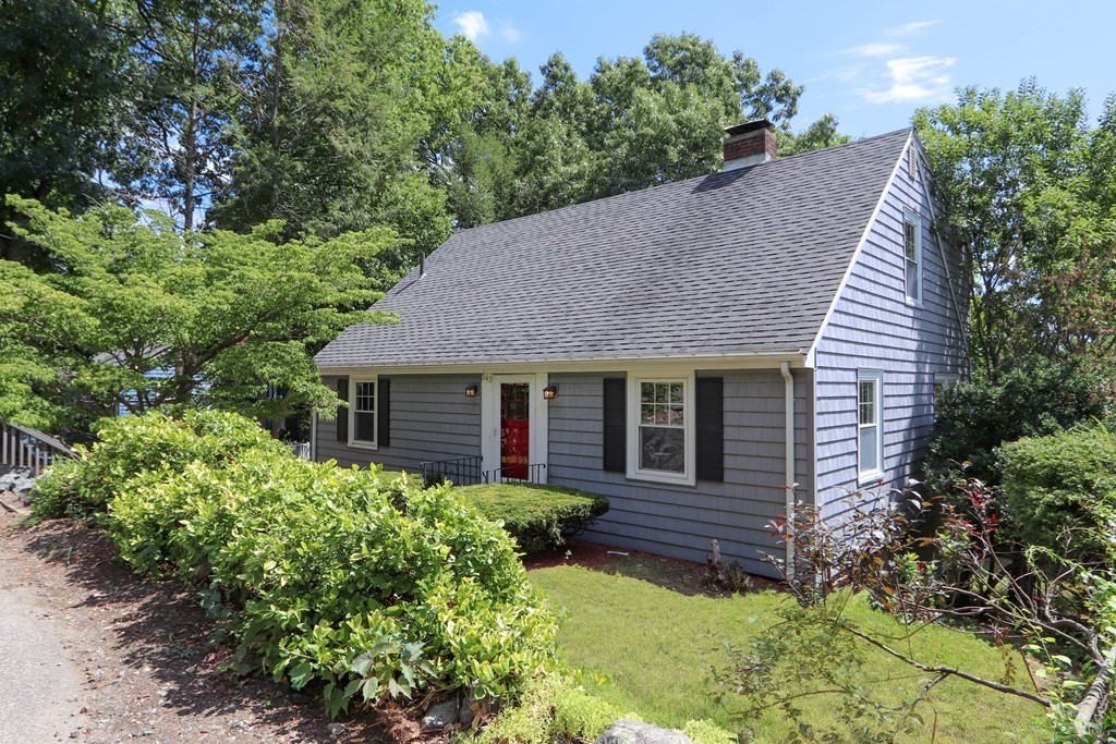 343 Prospect Hill Road Waltham, MA 02451 - Photo 3 of 41 Gallery Image 3