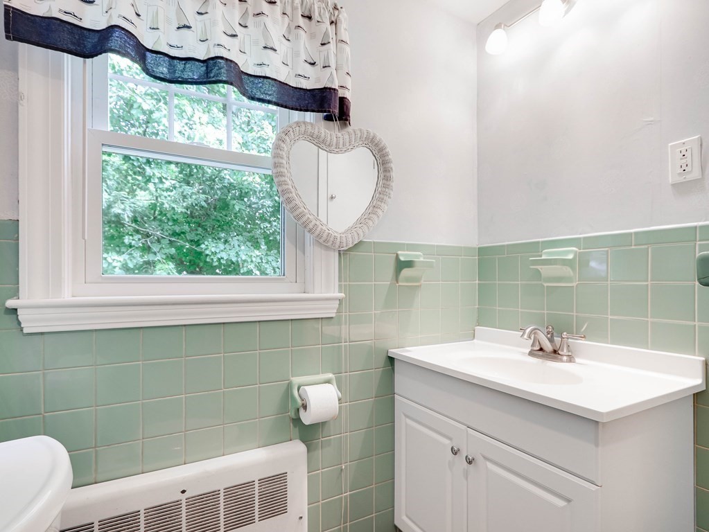 343 Prospect Hill Road Waltham, MA 02451 - Photo 34 of 41 Gallery Image 34