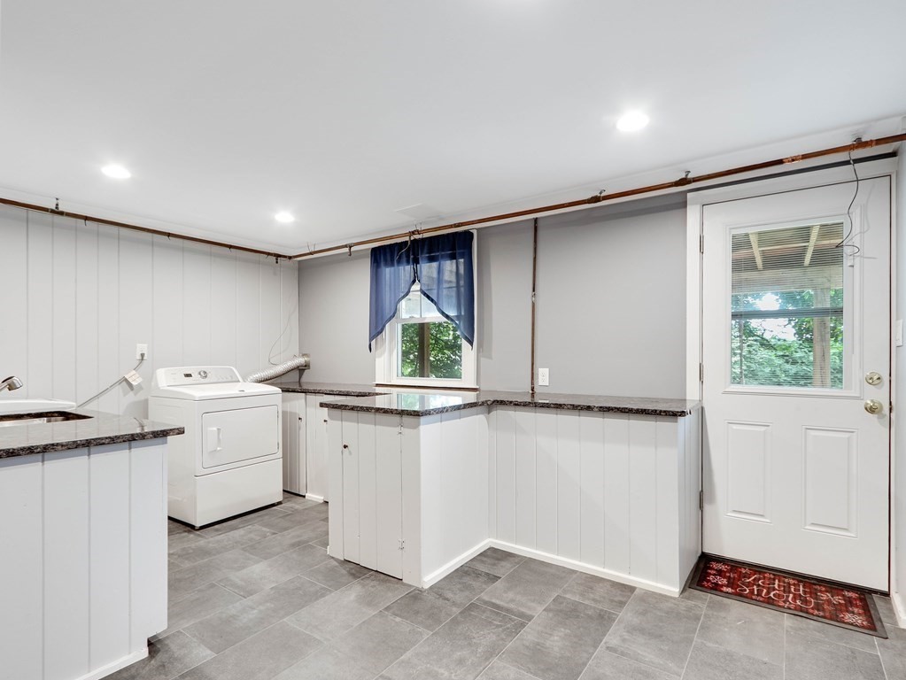 343 Prospect Hill Road Waltham, MA 02451 - Photo 38 of 41 Gallery Image 38