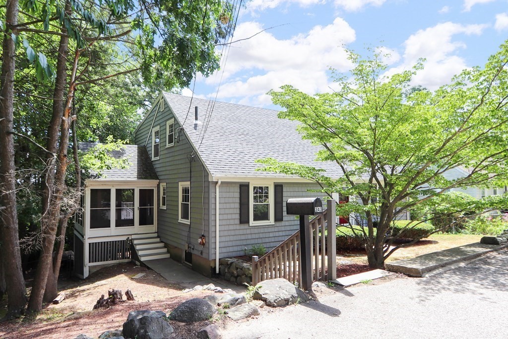 343 Prospect Hill Road Waltham, MA 02451 - Photo 6 of 41 Gallery Image 6