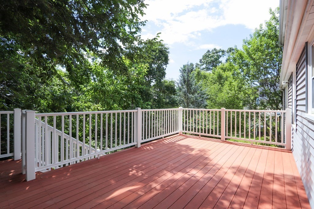 343 Prospect Hill Road Waltham, MA 02451 - Photo 7 of 41 Gallery Image 7