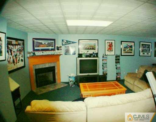 123 Disbrow Road Old Bridge, NJ 07747 - Photo 5 of 8 Gallery Image 5