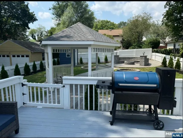 $1,349,000 | 33 Highland Avenue, Maplewood, NJ 07040