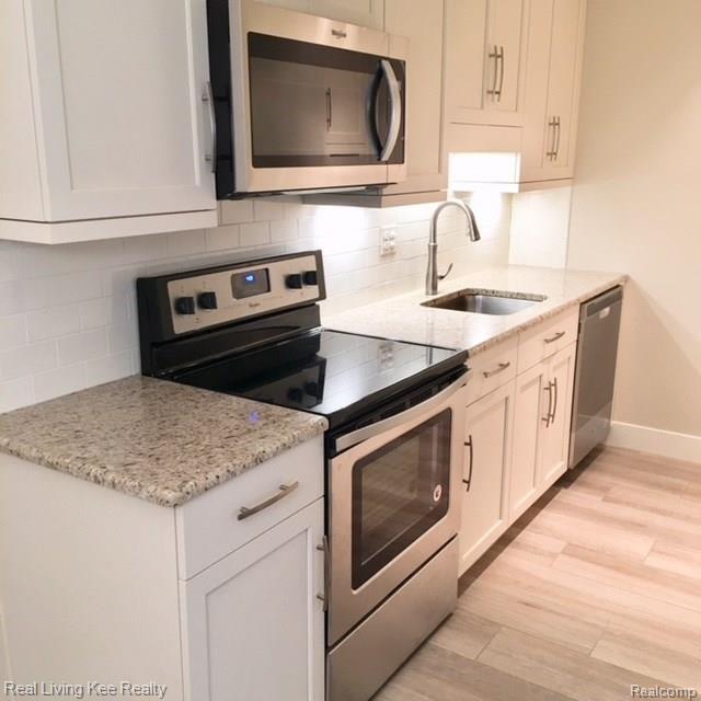 805 Plate Street Rochester, MI 48307 - Photo 5 of 23