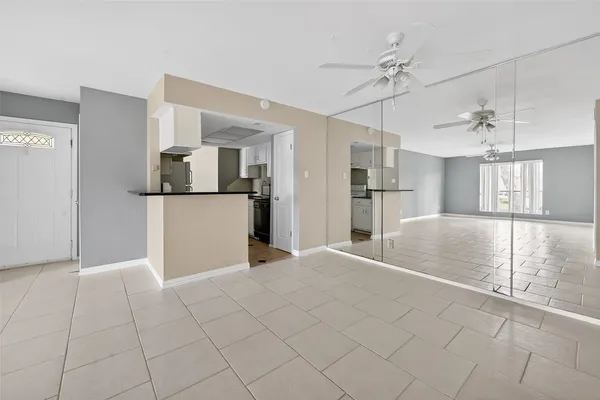 $1,500 | 14555 Wunderlich Drive, Unit 2208, Houston, TX 77069