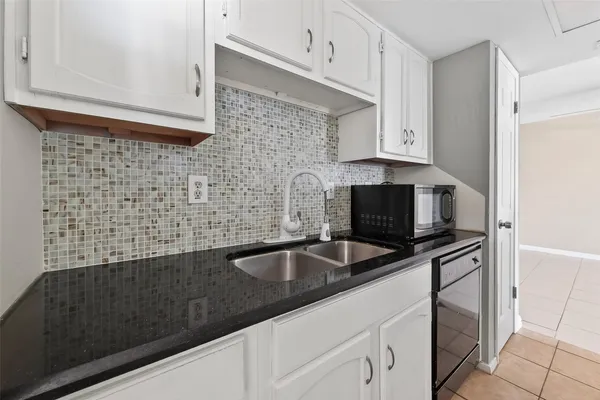 $1,500 | 14555 Wunderlich Drive, Unit 2208, Houston, TX 77069