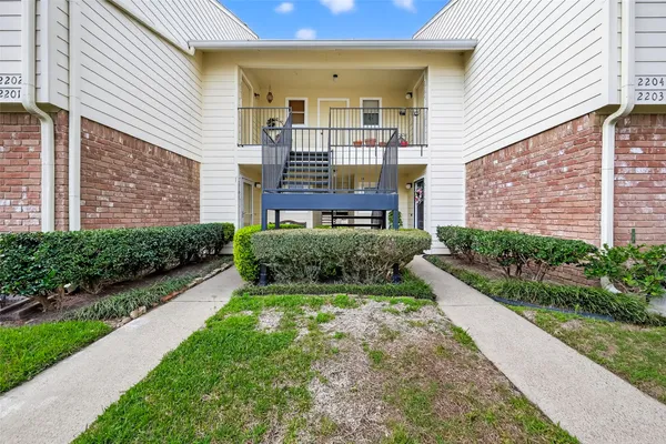 $1,500 | 14555 Wunderlich Drive, Unit 2208, Houston, TX 77069