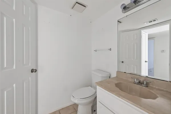 $1,500 | 14555 Wunderlich Drive, Unit 2208, Houston, TX 77069