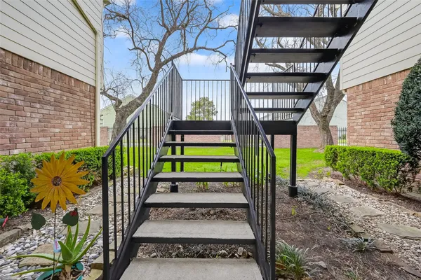 $1,500 | 14555 Wunderlich Drive, Unit 2208, Houston, TX 77069