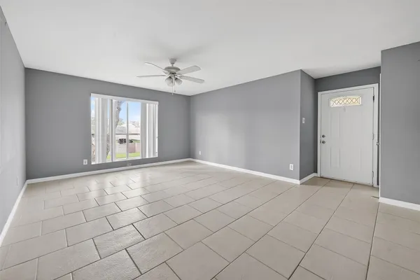 $1,500 | 14555 Wunderlich Drive, Unit 2208, Houston, TX 77069