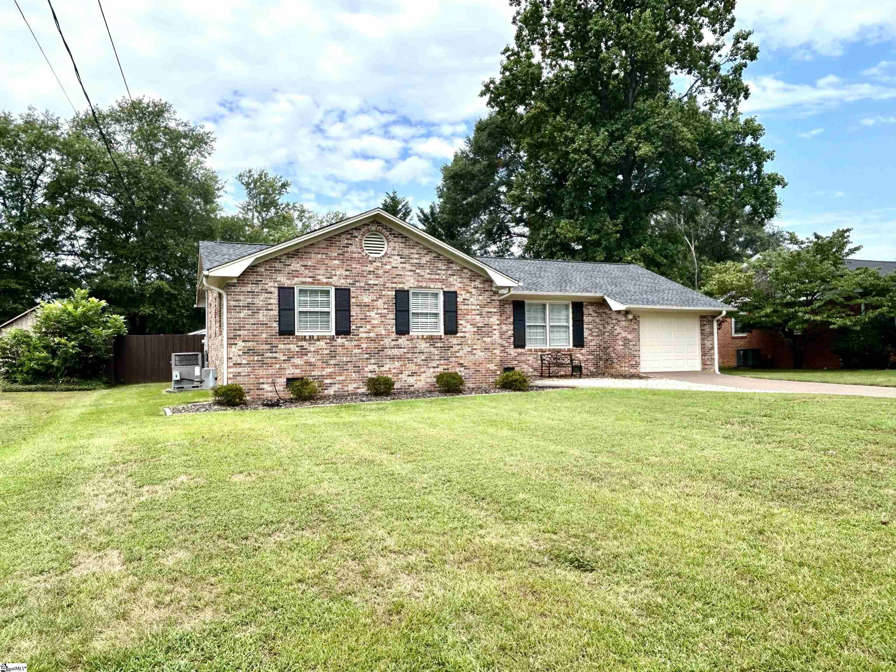 19 Owens Road Taylors, SC 29687 - Photo 8 of 26 Gallery Image 8