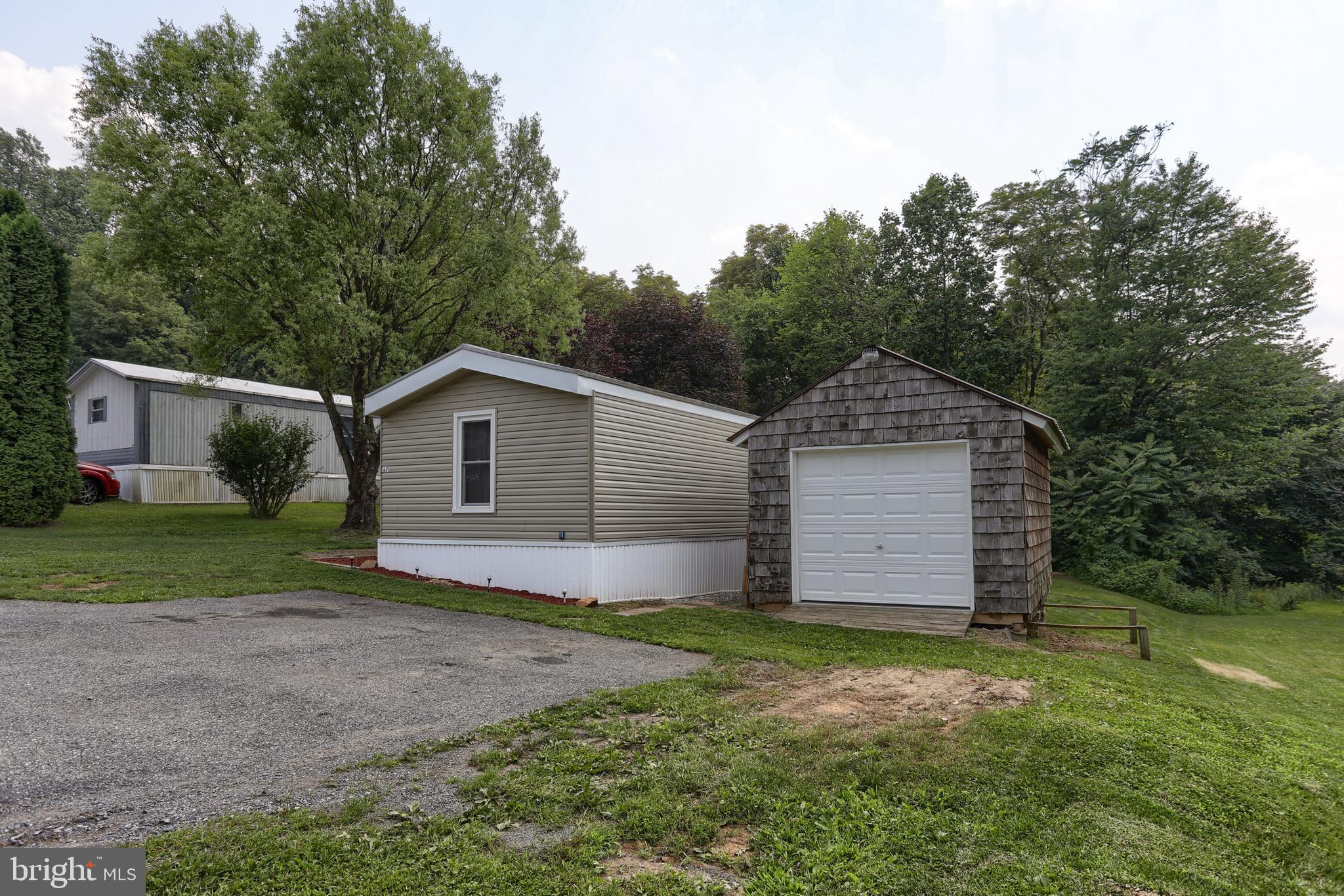 2182 Kenbrook Road, Unit 17 Lebanon, PA 17046 - Photo 20 of 24 Gallery Image 20
