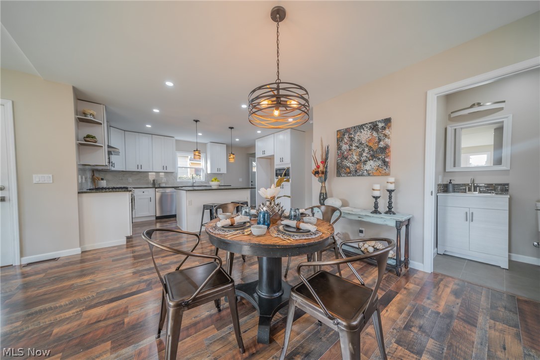 2328 Scranton Road Cleveland, OH 44113 - Photo 5 of 26 Gallery Image 5