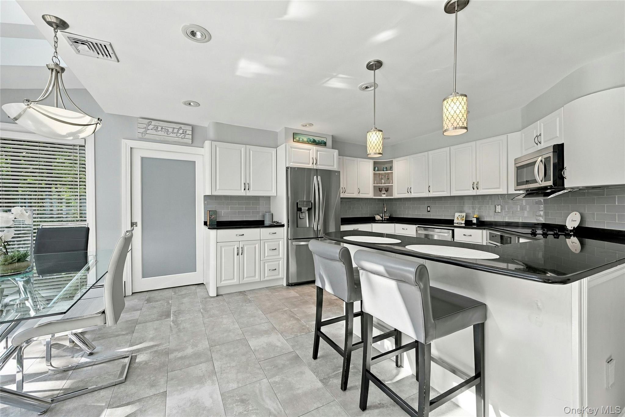52 West Meadow Road Setauket, NY 11733 - Photo 15 of 42 Gallery Image 15