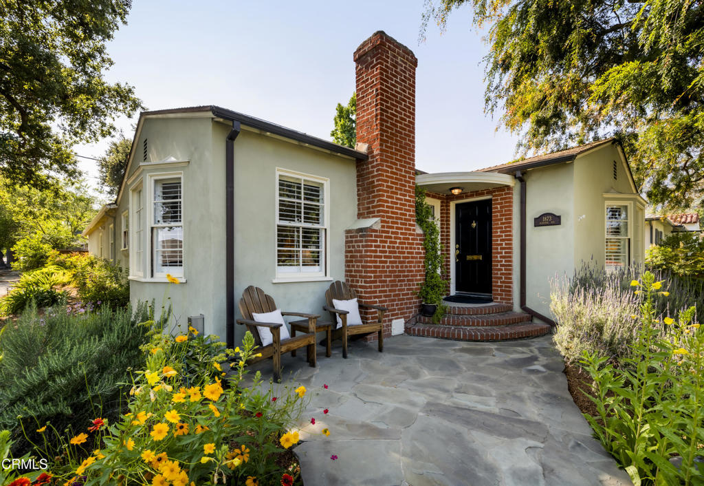 1873 North Harding Avenue Altadena, CA 91001 - Photo 4 of 55 a backyard of a house with outdoor seating