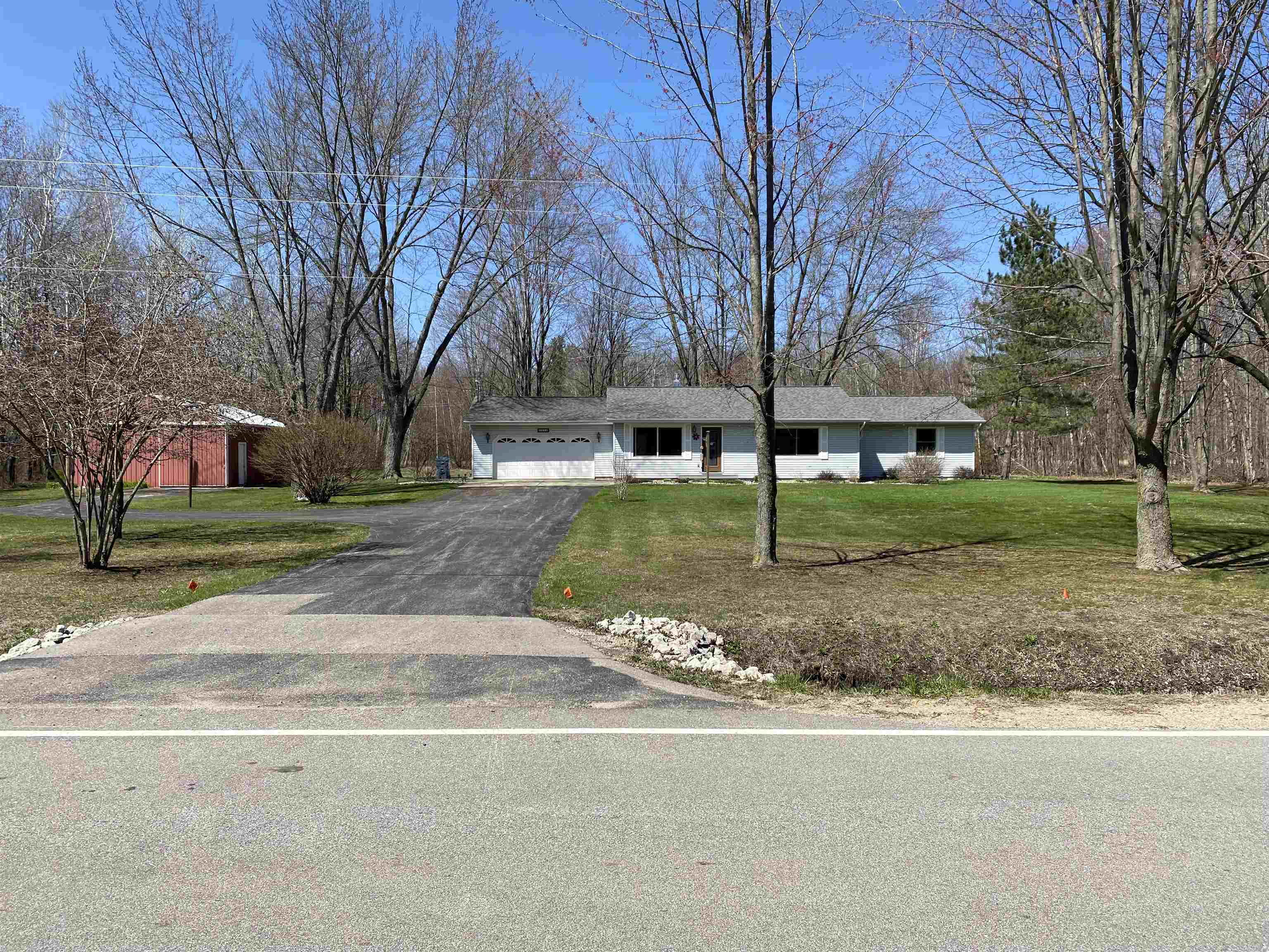 5680 Salt River Road Shepherd, MI 48883 - Photo 46 of 46 1899378-45.JPG