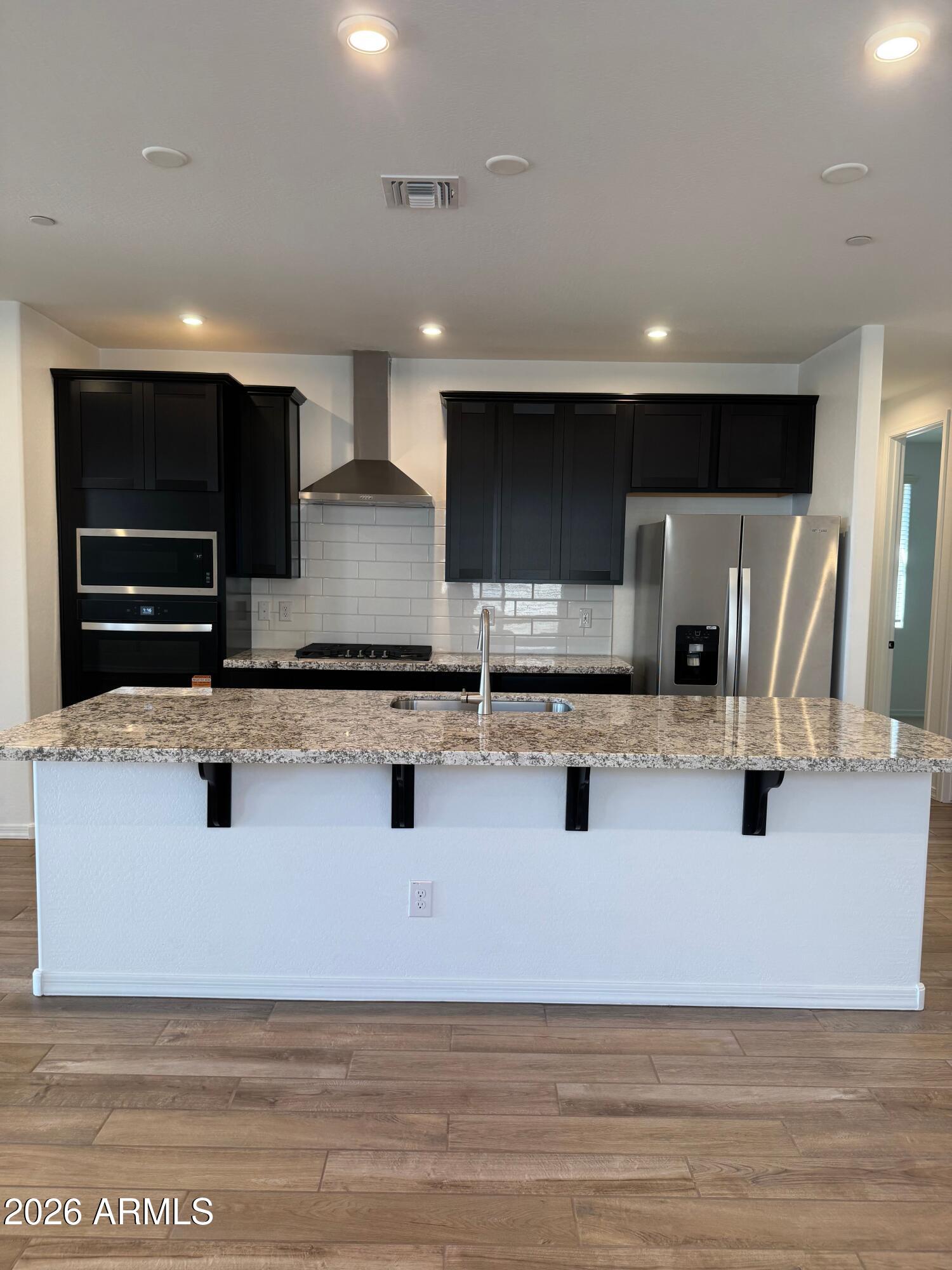 13327 West Eagle Feather Road Peoria, AZ 85383 - Photo 4 of 9